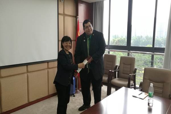 http://news.xhu.edu.cn/_upload/article/images/a0/fa/5452c661469c84299758b79e9ffe/30ef7121-5ff8-436a-90eb-abccc223c508.jpg